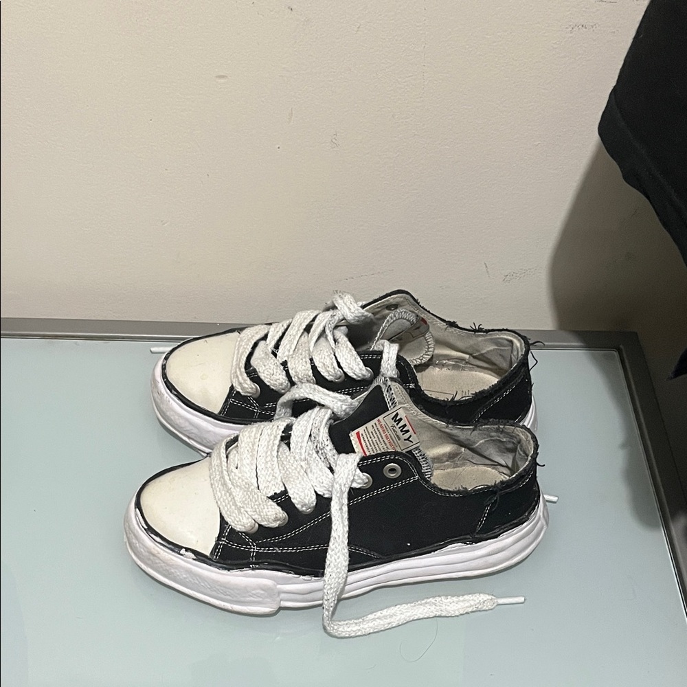 Maison Miharas size 10
